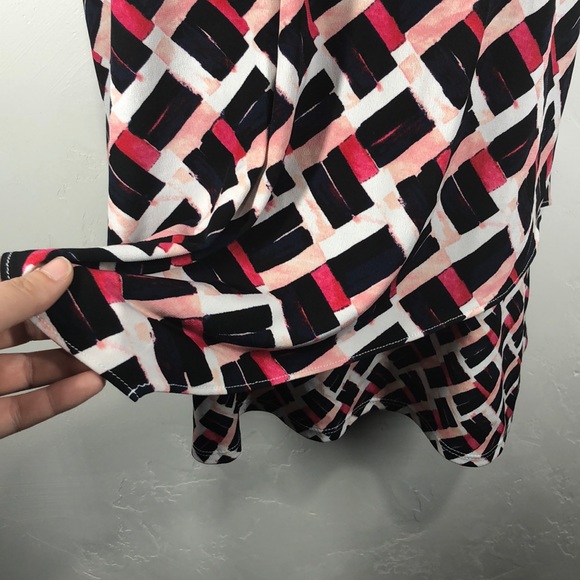 White House Black Market sleeveless blouse sz med - Picture 3 of 6